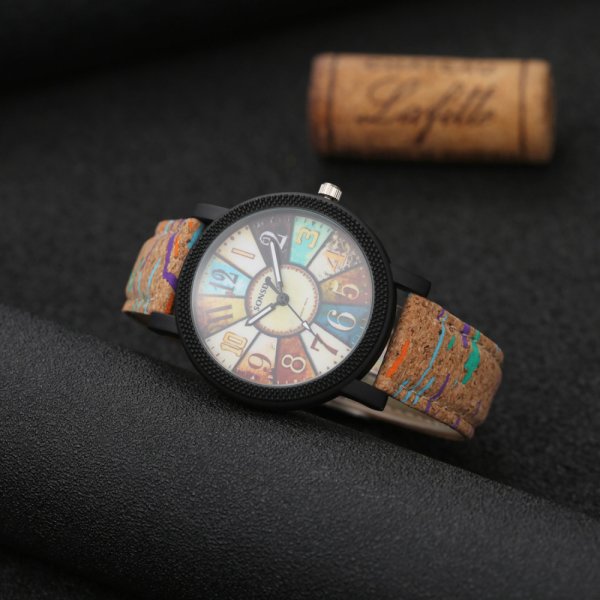 Casual Vintage Leather Women Quartz Wrist Watch Gift Clock - Image 7